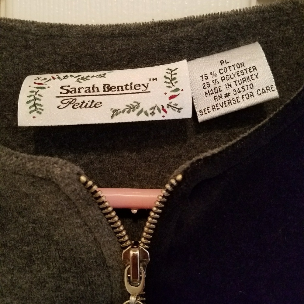 Sweater - Picture 2 of 3